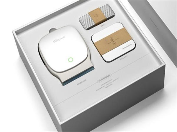 電(dian)子産品(pin)包裝 